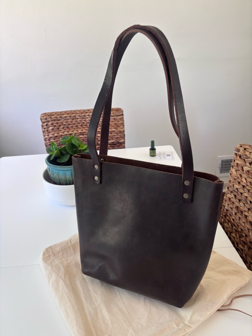 Portland Genuine Leather Classic Dark Brown Leather Tote Bag
